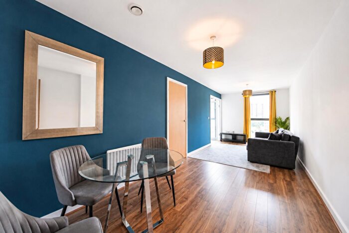 2 Bedroom Flat To Rent In Lebus Street, London, N17