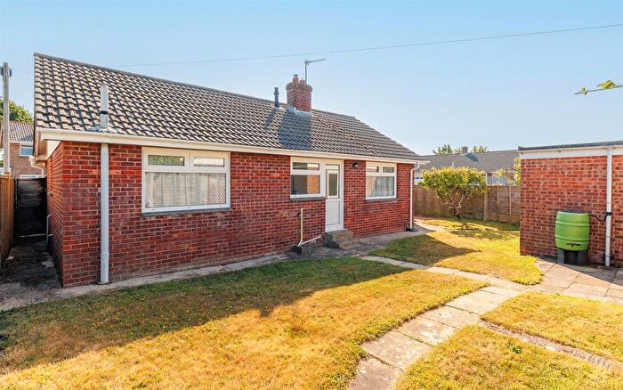 2 Bedroom Detached Bungalow For Sale In Magdalen Crescent, Cowes, PO31