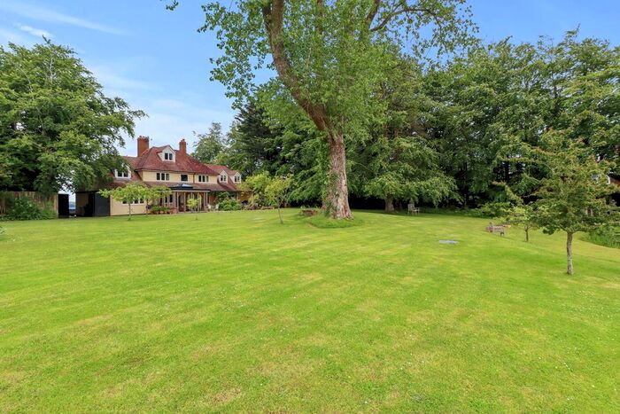 4 Bedroom Detached House For Sale In Crowhurst Road, Catsfield, Battle, TN33