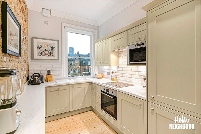 2 Bedroom Flat To Rent In Clapham Road, London, SW9