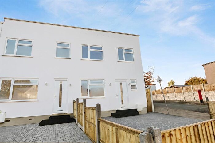 3 Bedroom End Terrace House For Sale In Howard Avenue, Bexley, DA5