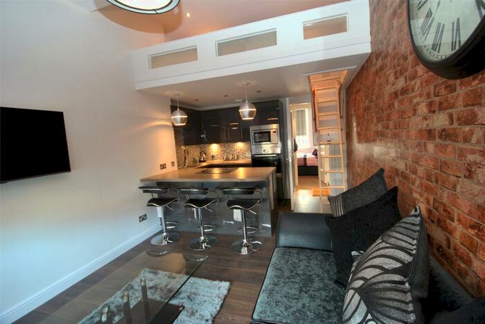 1 Bedroom Garage / Parking To Rent In Whittingehame Drive, Anniesland, Glasgow, G13