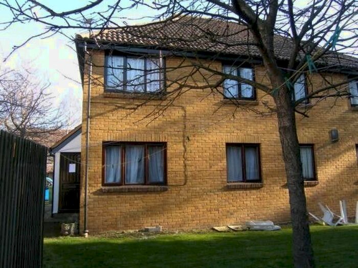 2 Bedroom Flat To Rent In Bertrand Way, London, SE28