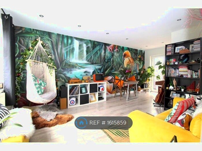 3 Bedroom Terraced House To Rent In Greenham Road, Manchester, M23