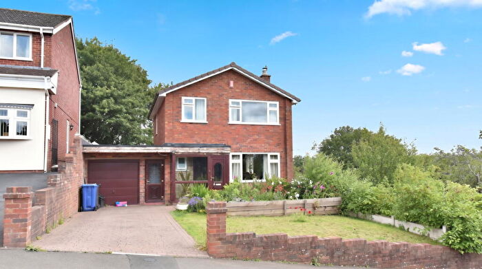 3 Bedroom Detached House For Sale In Kingswinford, The Rise, DY6