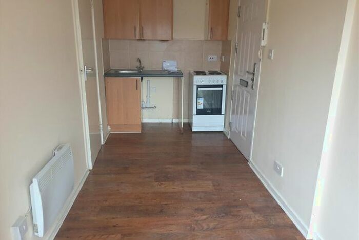 1 Bedroom Flat To Rent In Fosse Lane, Leicester, LE3