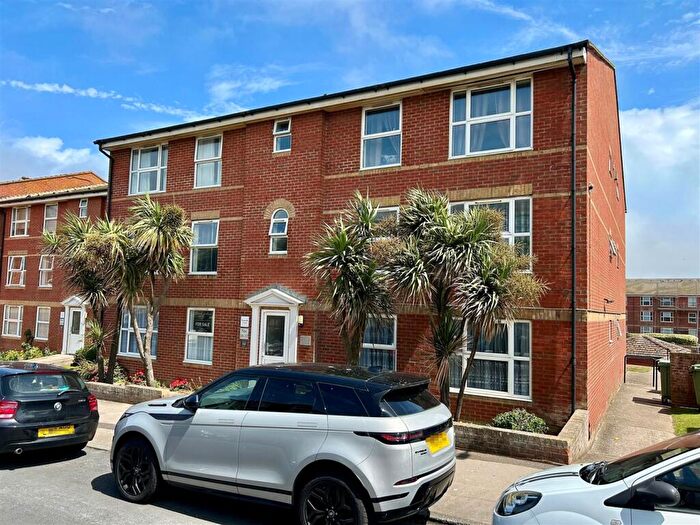 1 Bedroom Flat To Rent In The Causeway, Seaford, BN25