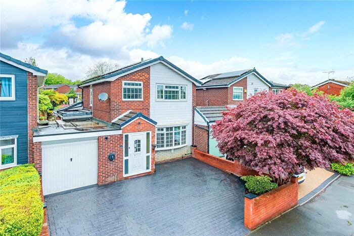 3 Bedroom Link Detached House For Sale In Claverley Drive, Stirchley, Telford, TF3