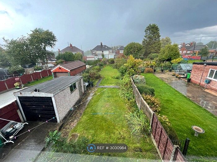 3 Bedroom Semi-detached House To Rent In Nina Drive, Manchester, M40