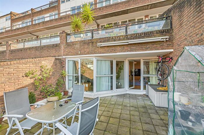 1 Bedroom Flat For Sale In Seaton Close, SE11