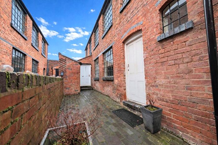 2 Bedroom House To Rent In Tenby Street, Birmingham, B1