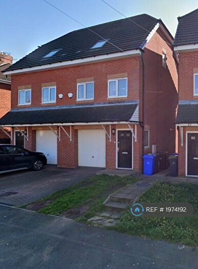 2 Bedroom Semi-Detached House To Rent In Wignall Road, Stoke-On-Trent, ST6