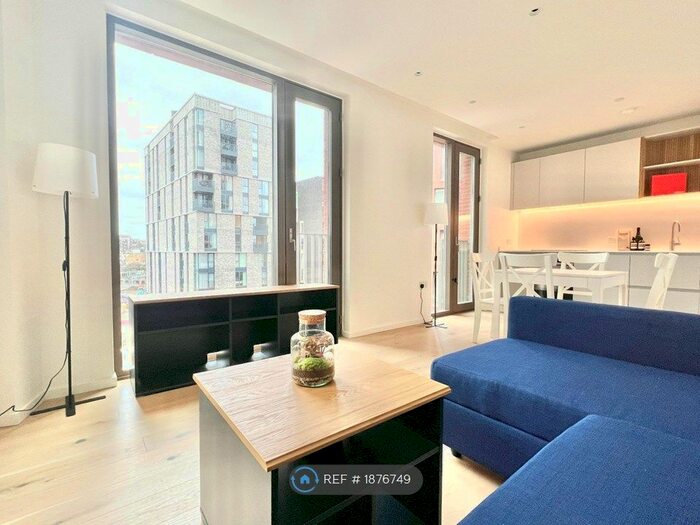 1 Bedroom Flat To Rent In Lewis Cubitt Square, London, N1C