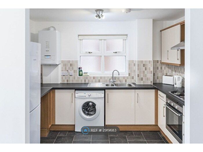 4 Bedroom Semi-Detached House To Rent In George Close, Bournemouth, BH10