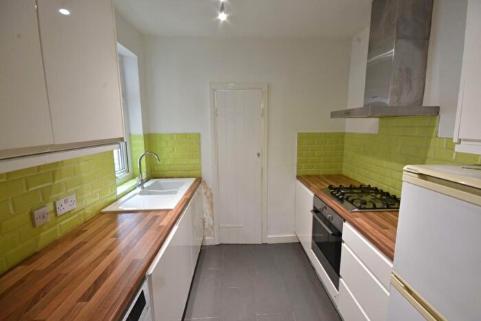 2 Bedroom Flat To Rent In Springbank Road, Sandyford, NE2