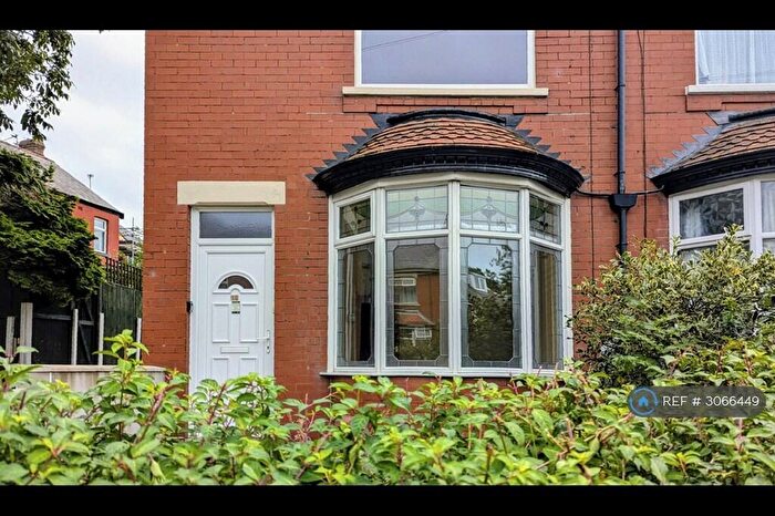 2 Bedroom End Of Terrace House To Rent In Moorfield Ave, Blackpool, FY3