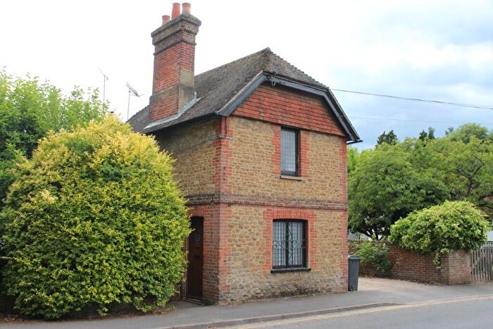 1 Bedroom Cottage To Rent In Church Road, Godalming, Surrey, GU8