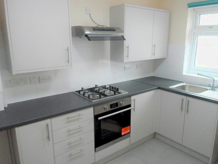 2 Bedroom Flat To Rent In Meopham Road, Mitcham CR4