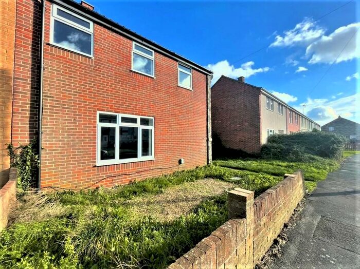 4 Bedroom End Of Terrace House To Rent In Turner Avenue, Bridgemary, PO13