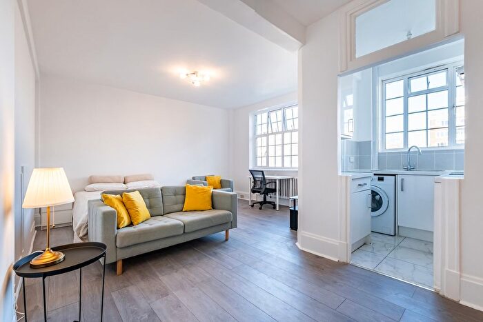 Studio To Rent In Kensington High Street, London, W14