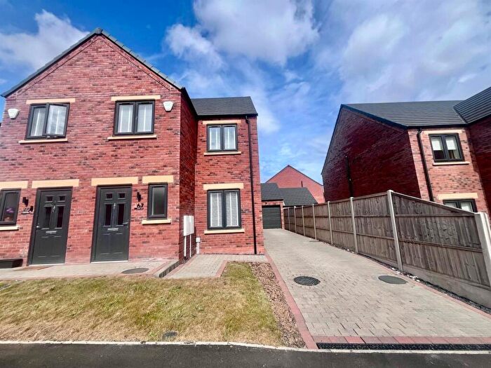 3 Bedroom Semi-Detached House To Rent In Daisy Way, Louth, LN11