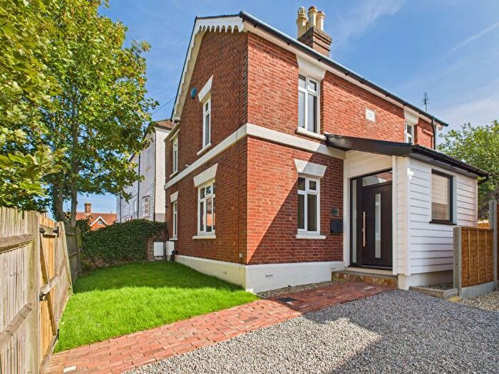 3 Bedroom Detached House For Sale In Highgate Hill, Hawkhurst, TN18
