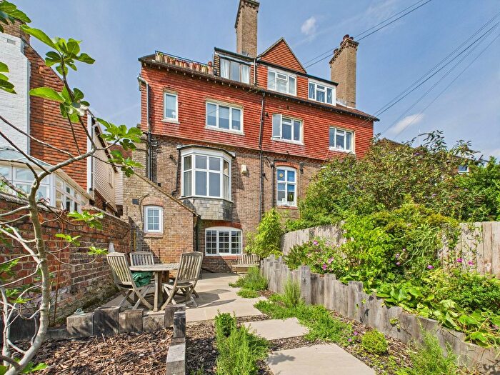 2 Bedroom Flat For Sale In Ground Floor Flat, The Martletts, High Street, Mayfield., TN20