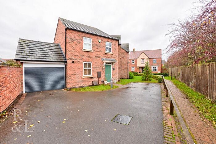 3 Bedroom Detached House For Sale In Dennis Way, Measham, DE12