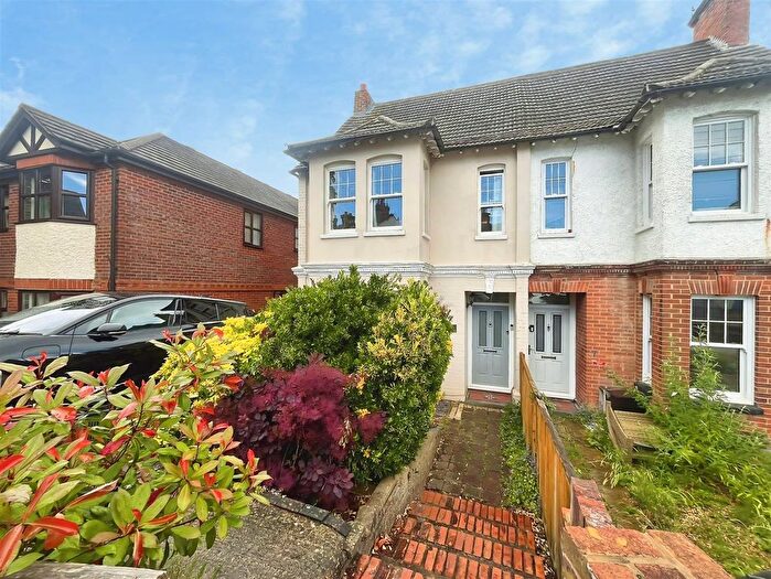 4 Bedroom Semi Detached House For Sale In Church Lane East, Aldershot, GU11