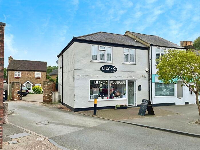 1 Bedroom Flat To Rent In High Street, Harefield, Uxbridge, UB9