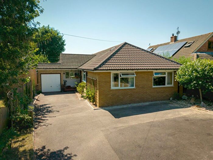 3 Bedroom Detached Bungalow For Sale In Woodland Road, Lyminge, CT18