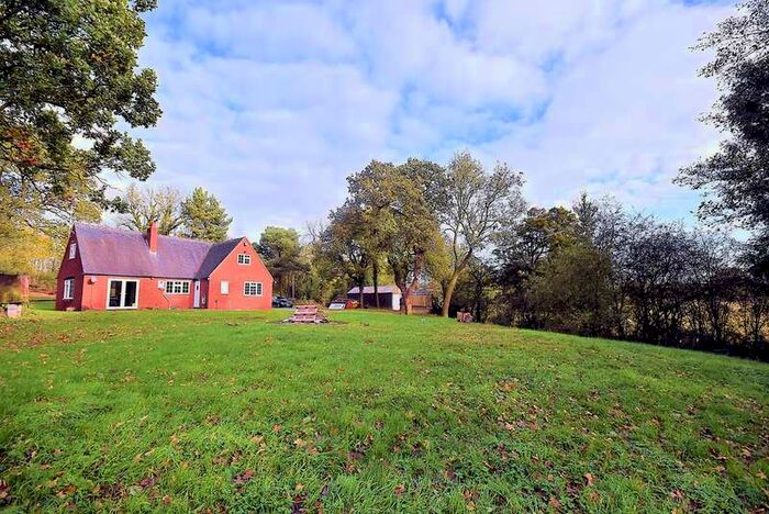 3 Bedroom Detached Bungalow For Sale In Dunstall Lane, Stoneyford, Barton Under Needwood, Burton-on-trent, DE13