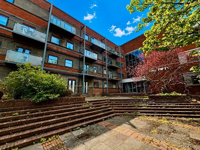1 Bedroom Flat To Rent In - Victoria Road, Old Town, Swindon, SN1
