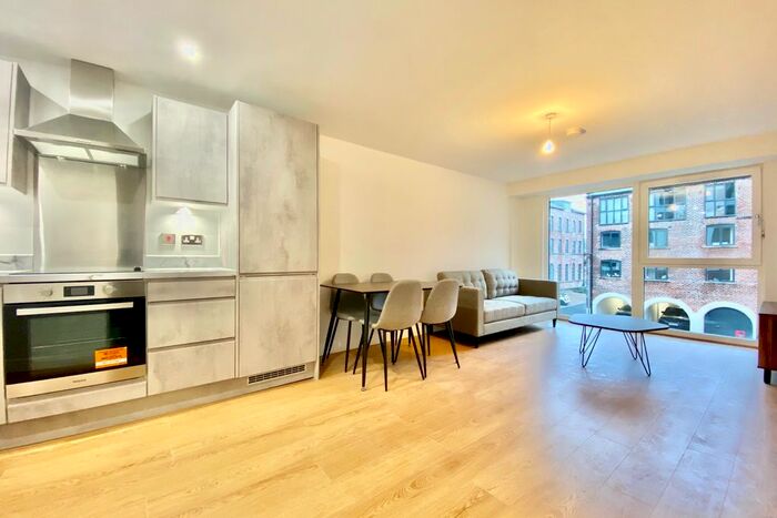 2 Bedroom Flat To Rent In Atkinson Street, Hunslet, Leeds, LS10