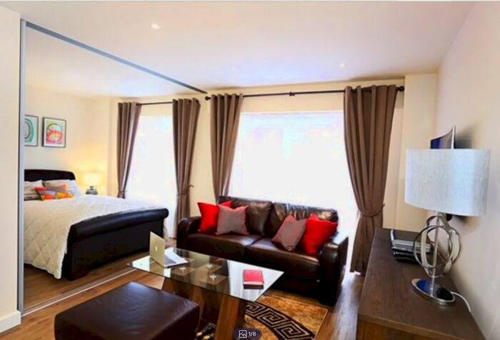 1 Bedroom Flat To Rent In Aerodrome Road, Edgware, NW9