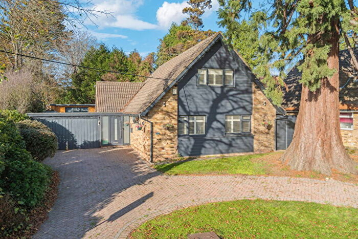 4 Bedroom Detached Bungalow For Sale In Sequoia Park, Hatch End, Pinner, HA5