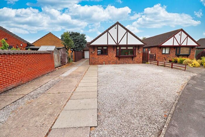 2 Bedroom Detached Bungalow For Sale In Burneside Close, Lincoln, LN2