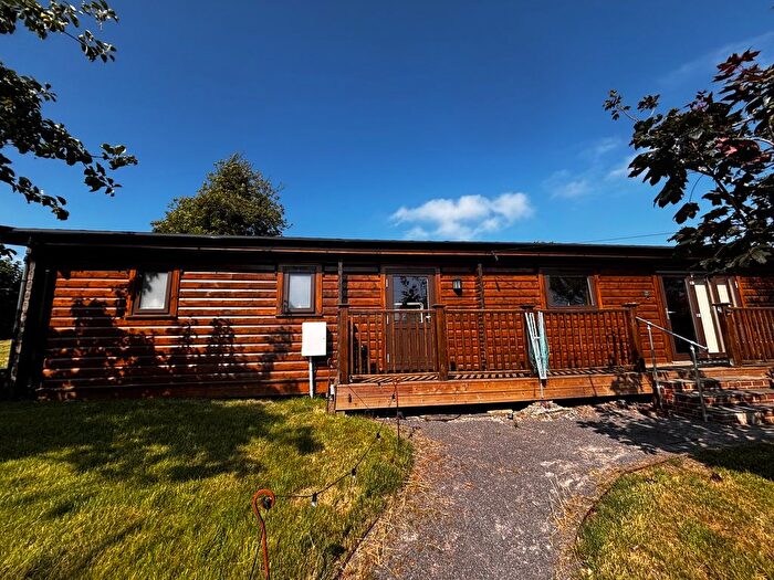 3 Bedroom Lodge To Rent In Wells Road, Dundry, BS41