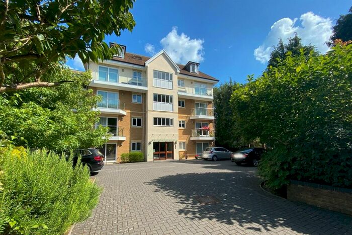 2 Bedroom Flat To Rent In West Cliff, BH2