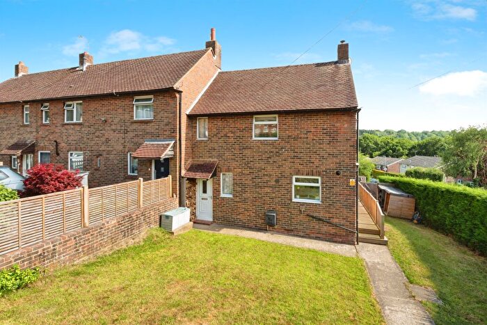 2 Bedroom End Of Terrace House For Sale In Forest Rise, Crowborough, TN6