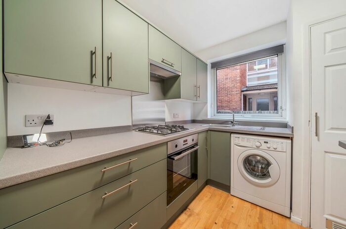 1 Bedroom Flat To Rent In Granville Road, Sidcup, DA14