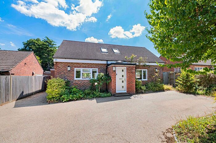 5 Bedroom Detached Bungalow For Sale In Dryden Way, Liphook, GU30