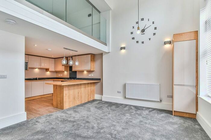 2 Bedroom Flat To Rent In Rydal Crescent, Sheffield, South Yorkshire, S8