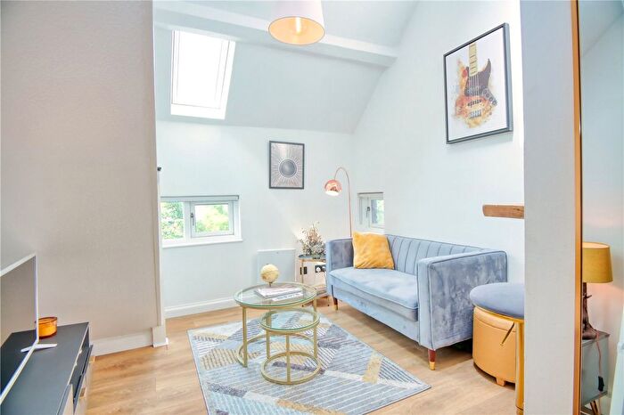 1 Bedroom Flat To Rent In Moreton Street, London, SW1V