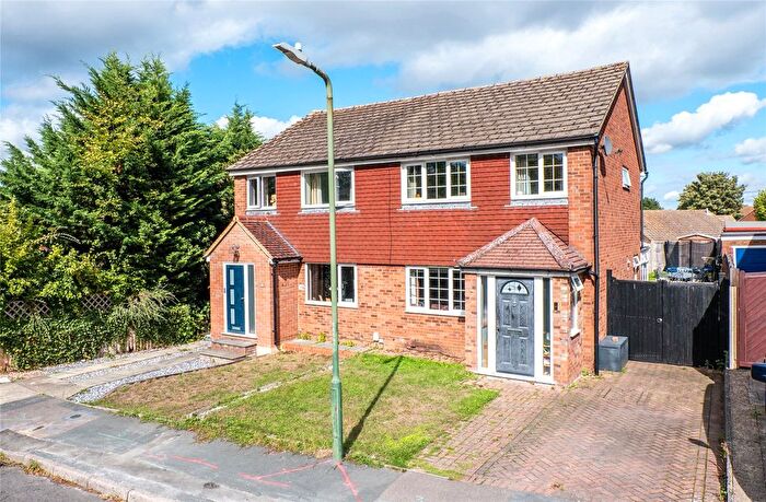 3 Bedroom Semi-Detached House For Sale In Saltwood Road, Maidstone, Kent, ME15