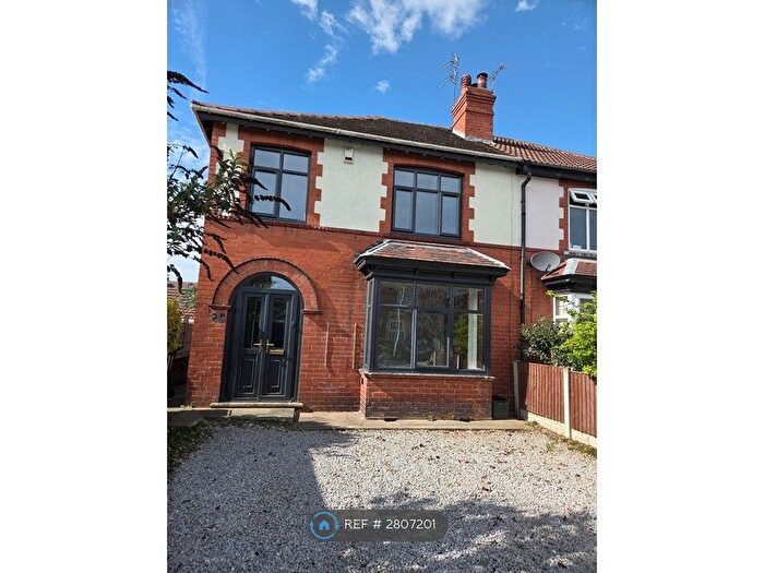 3 Bedroom Semi Detached House To Rent In Buckingham Rd, Doncaster, DN2