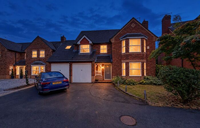 4 Bedroom Detached House For Sale In Chesterton Drive, Winwick, WA2