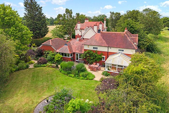 4 Bedroom Detached House For Sale In Parkgate Road, Mollington, CH1