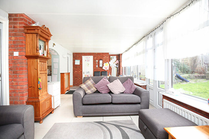 3 Bedroom Detached House For Sale In Windmill Road, Atherstone, CV9