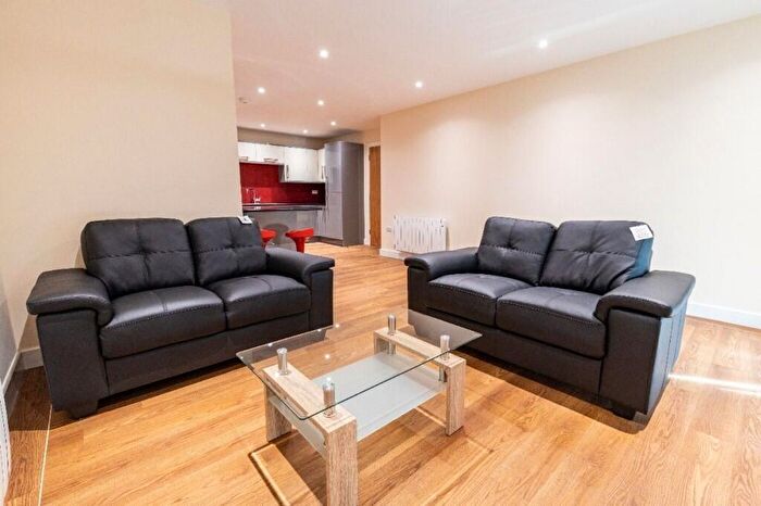 3 Bedroom Flat To Rent In Harrow Street, Sheffield, S11